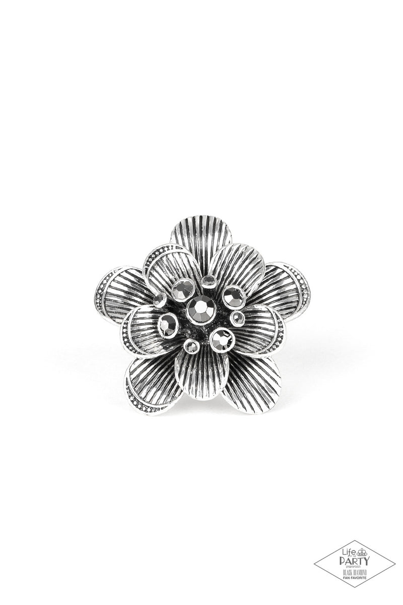 Petal Pusher - Silver Ring